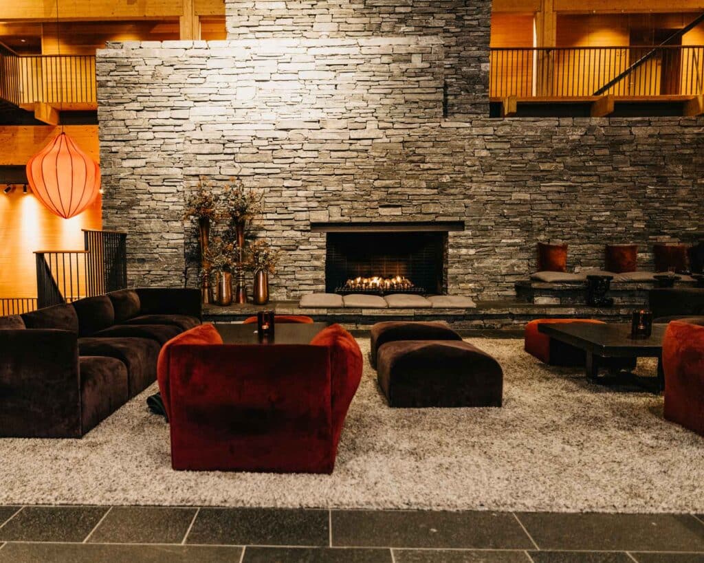 Fireside Lobby & Bar Copperhill