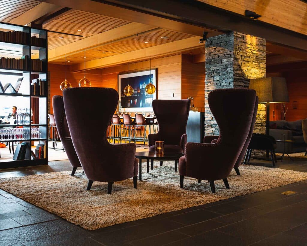 Fireside Lobby & Bar Copperhill